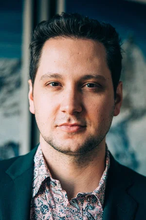 Matt McGorry в роли Ашер Миллстоун